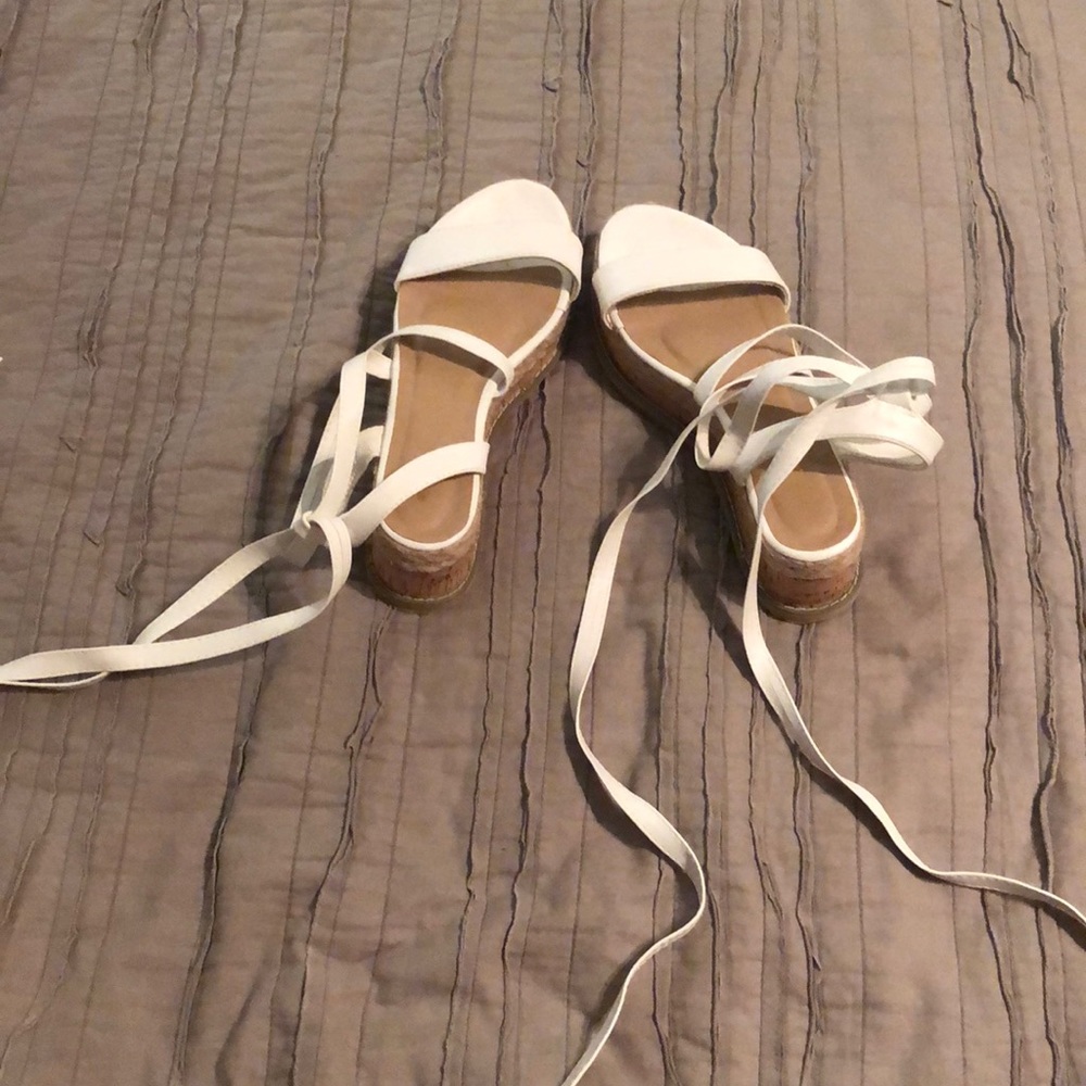Pretty Little Thing— platform Espadrilles